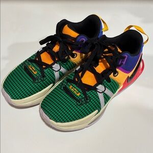 LeBron Nike Witness VII men’s size 8.5